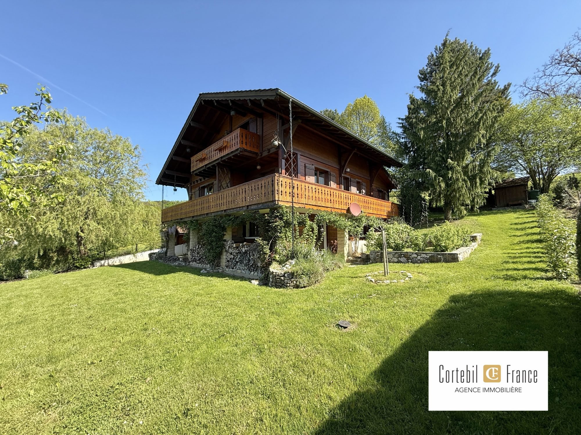 A Vendre A Cruseilles - Chalet Sur Terrain De 1296 m2